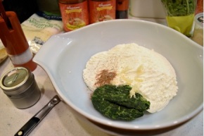 Ricotta layer ingredients with the nicely squeezed out spinach lump.